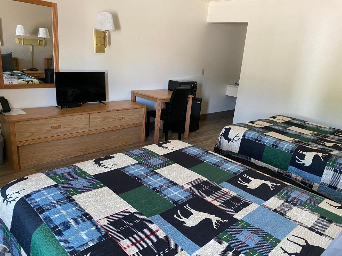 Deer Lodge Motel Сандэнс Экстерьер фото