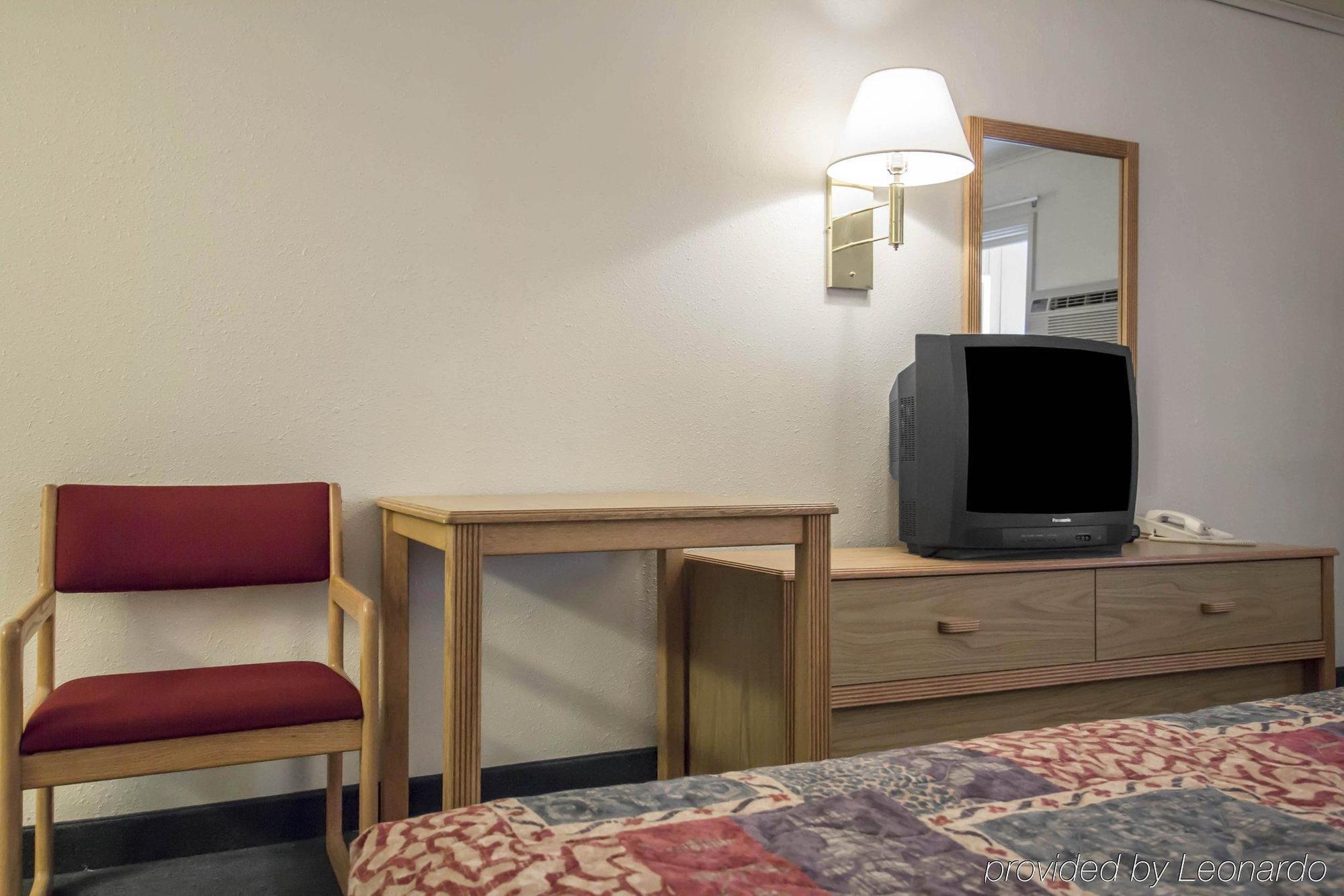 Deer Lodge Motel Сандэнс Экстерьер фото