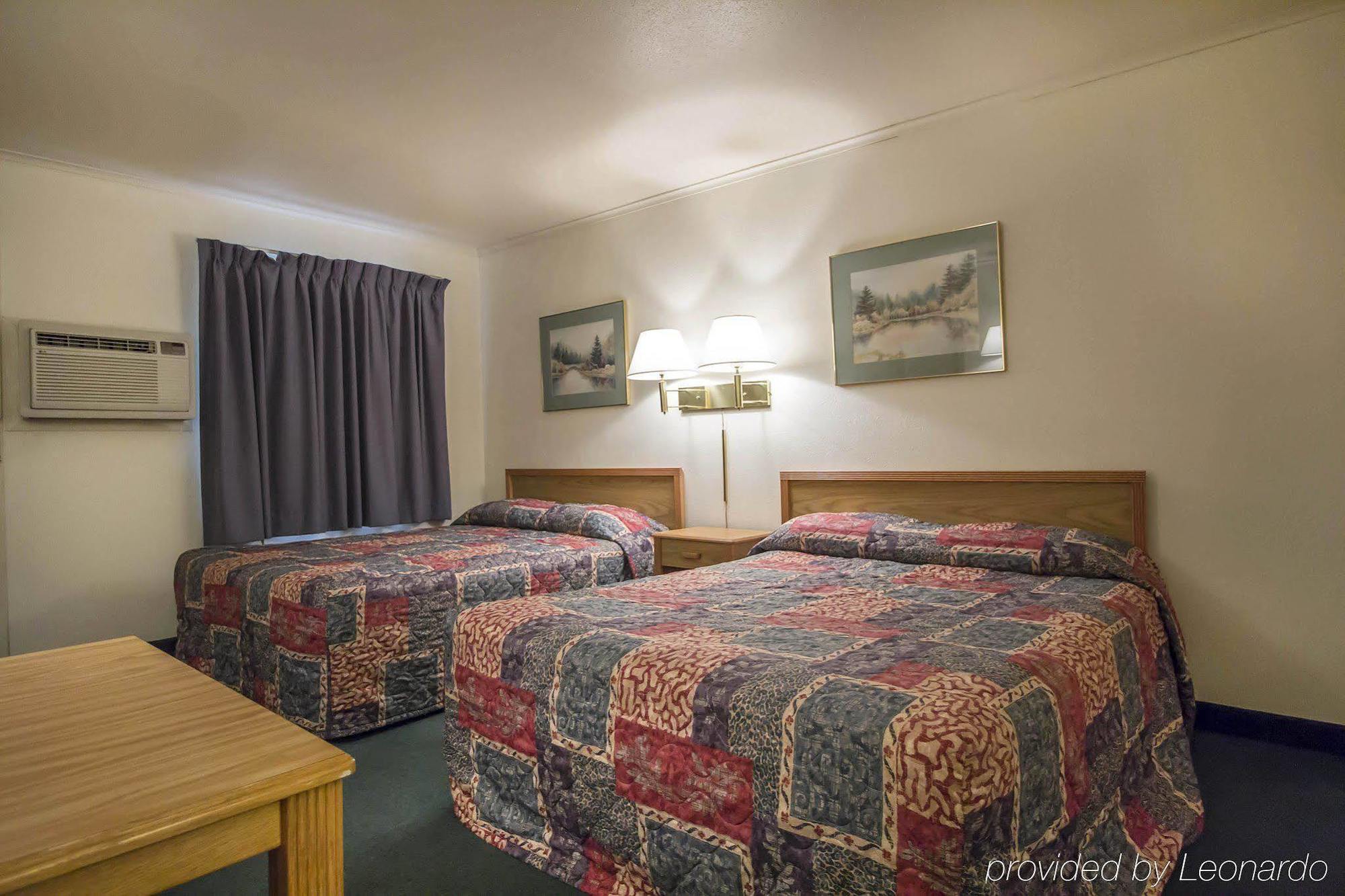 Deer Lodge Motel Сандэнс Экстерьер фото
