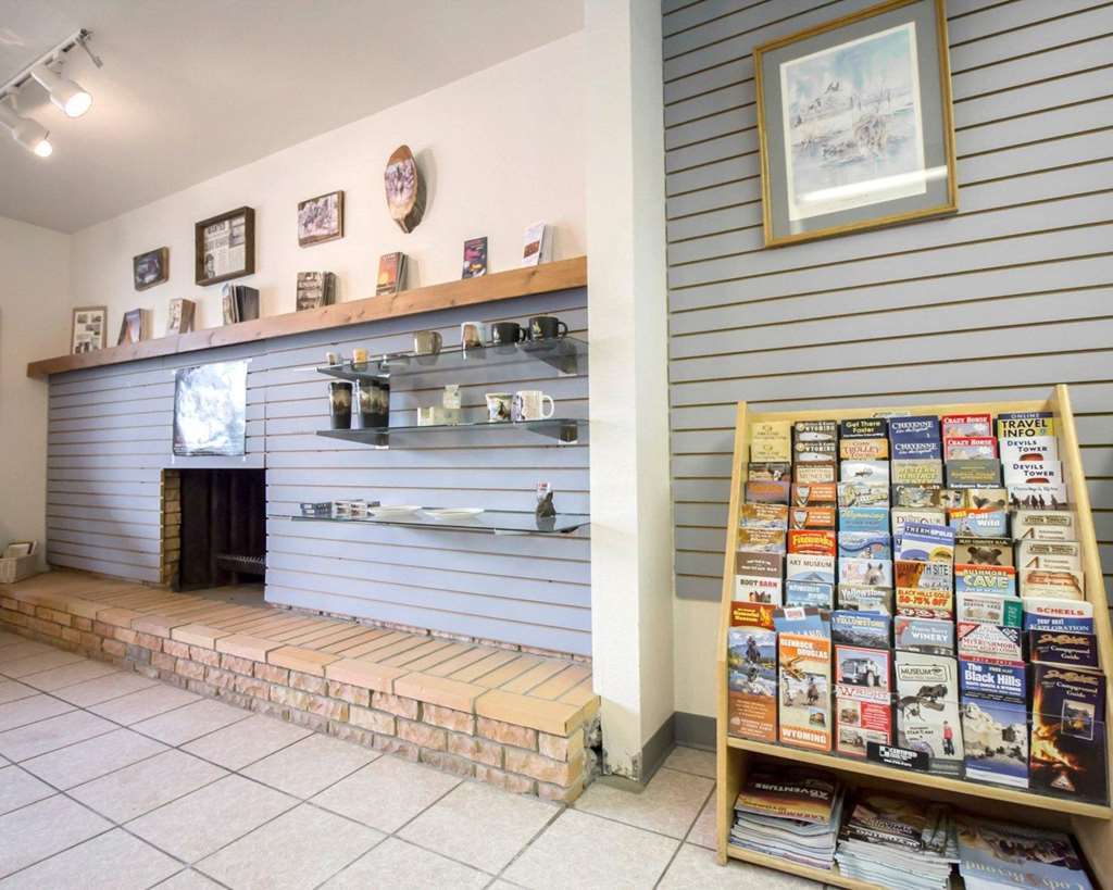 Deer Lodge Motel Сандэнс Интерьер фото